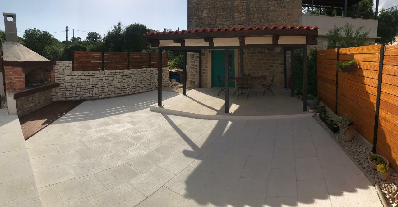 Apartments Malic Pridraga Exterior foto